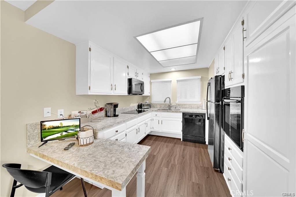 Laguna Woods, CA 92637,2154 Ronda Granada #O