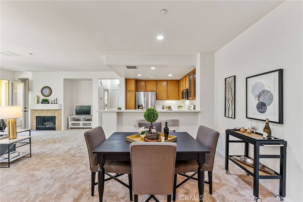 Irvine, CA 92603,259 Dewdrop
