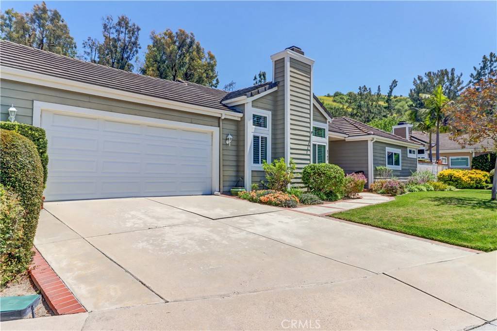 Anaheim, CA 92807,5760 E Hudson Bay DR