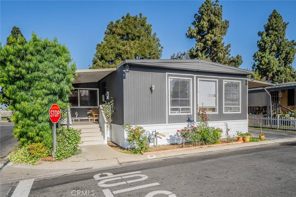 Anaheim, CA 92806,320 N Park Vista ST #105