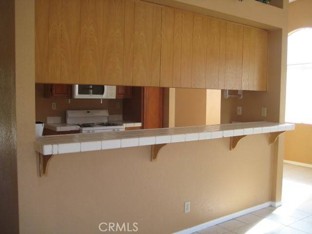 Lancaster, CA 93535,2319 Landsford ST