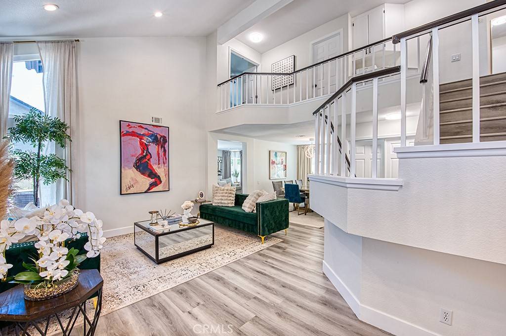 Lake Forest, CA 92679,28752 Vista Santiago RD