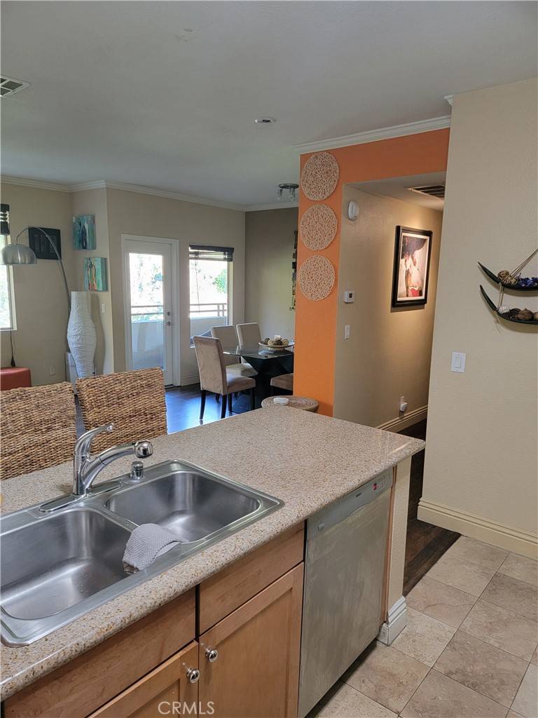 Aliso Viejo, CA 92656,22681 Oakgrove #536