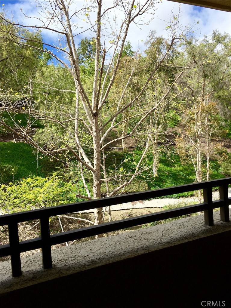 Aliso Viejo, CA 92656,22681 Oakgrove #536