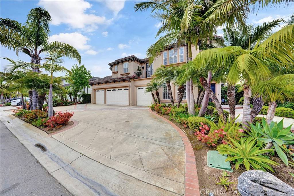 Huntington Beach, CA 92648,6916 Steeplechase CIR