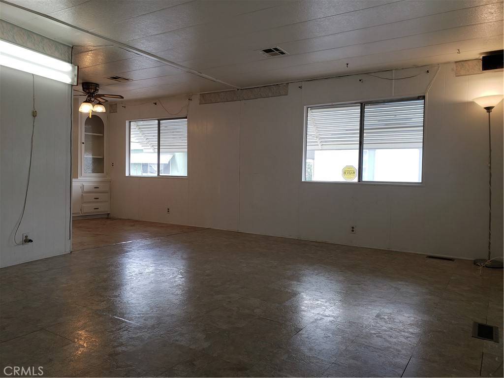 Santa Ana, CA 92703,323 N Euclid ST #160