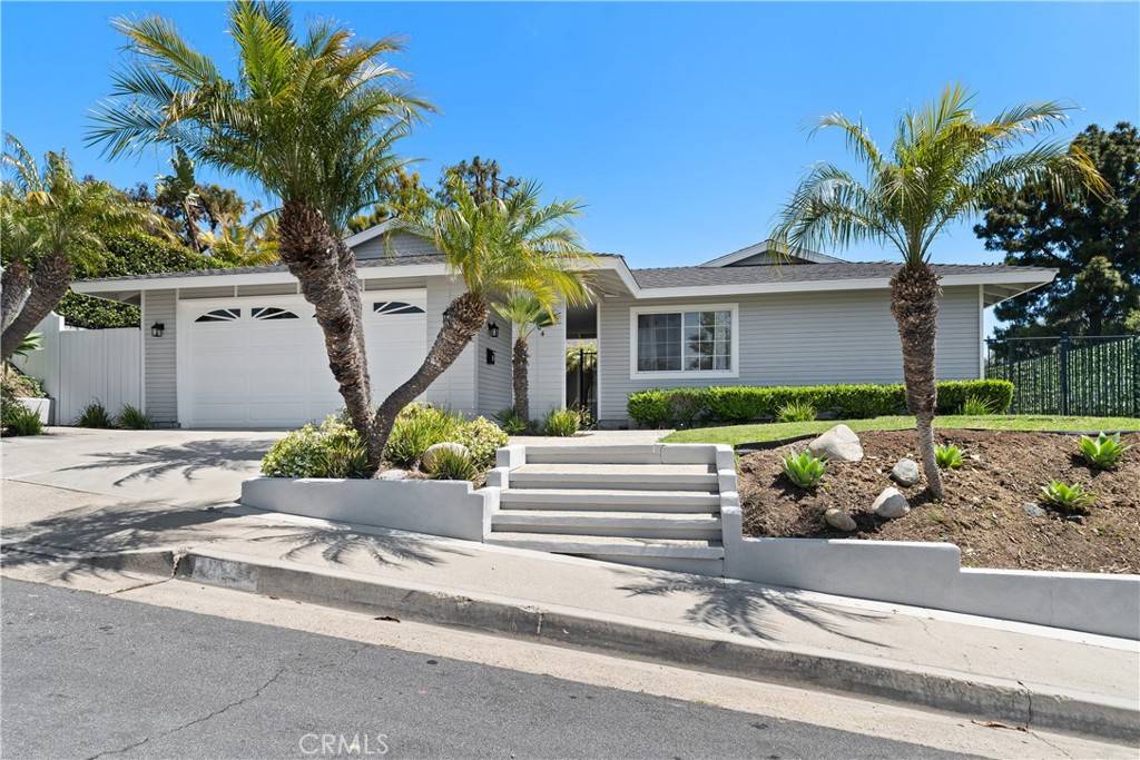 San Clemente, CA 92672,2704 Via Montezuma