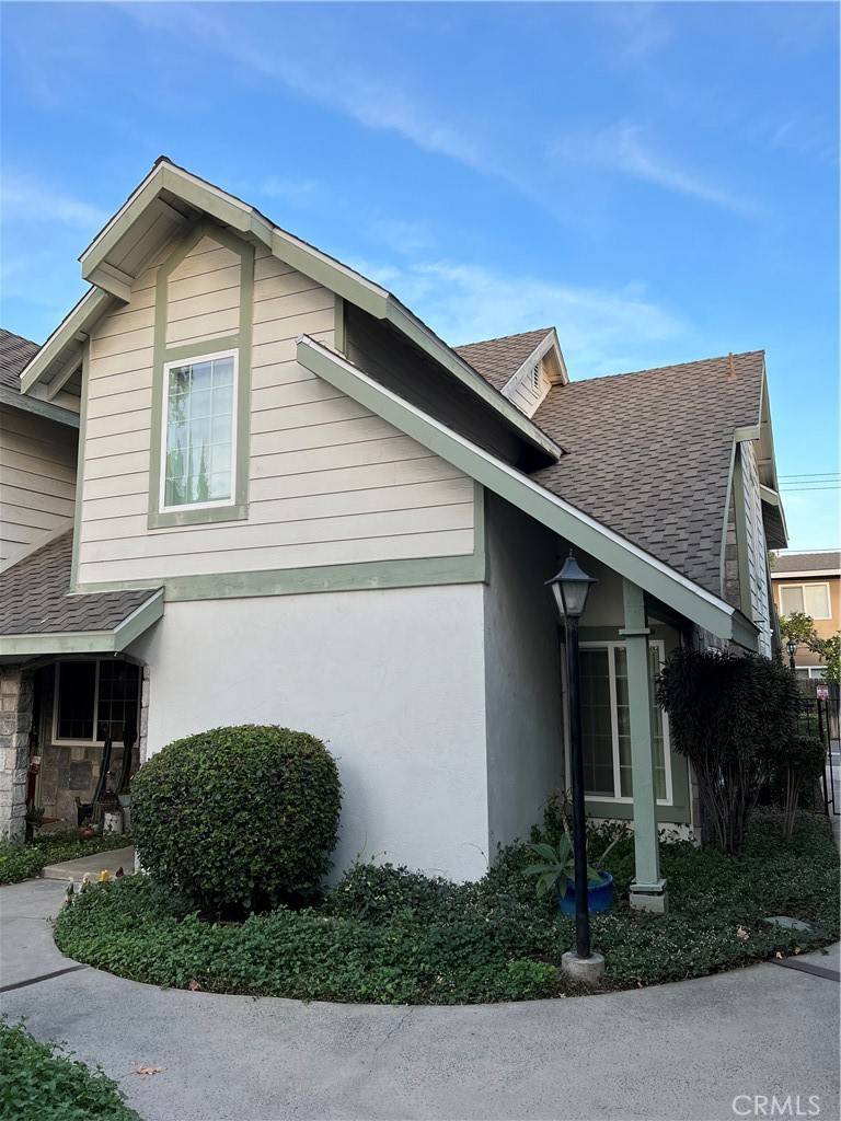 Orange, CA 92868,1938 W Culver AVE #5