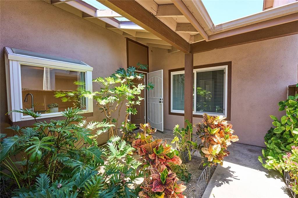 Stanton, CA 90680,8068 Catherine AVE #9