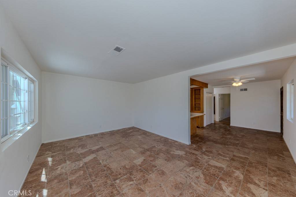 Long Beach, CA 90810,1717 W Columbia ST
