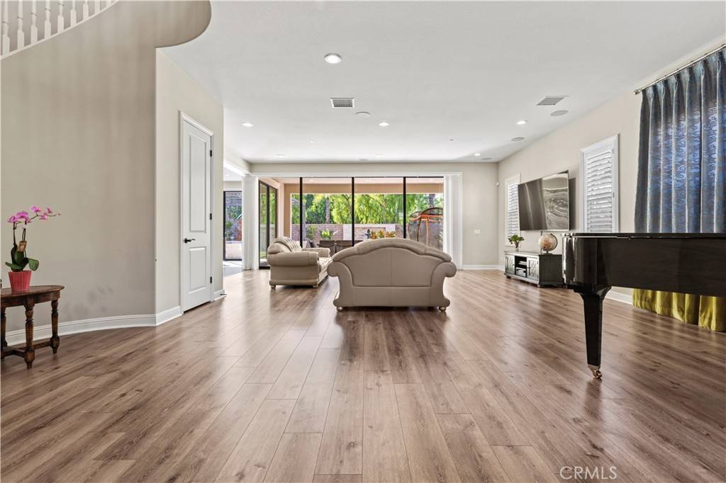 Lake Forest, CA 92630,56 Cooper
