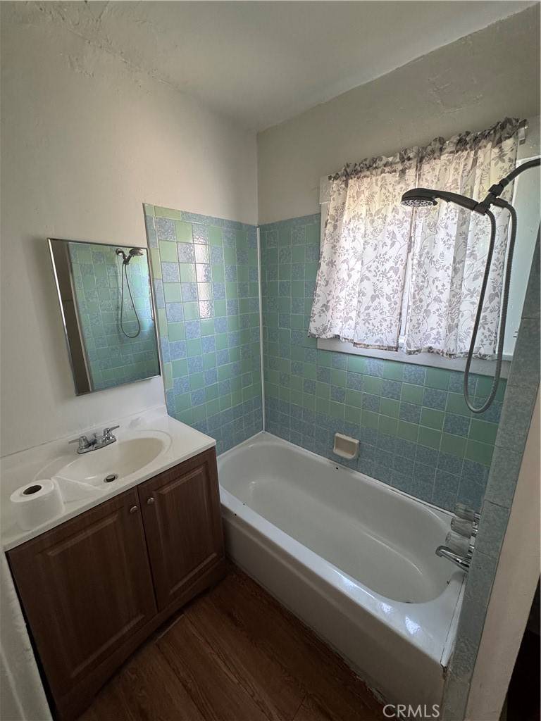 1107 Mahanna AVE Long Beach, CA 90813
