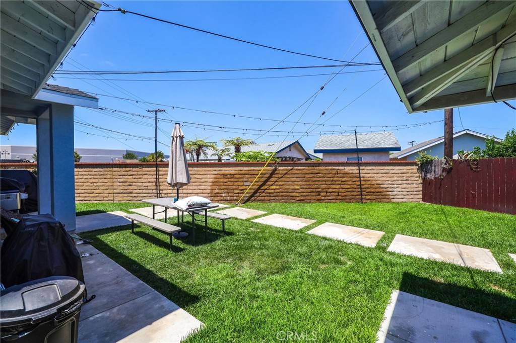 Huntington Beach, CA 92647,5896 Nugget CIR