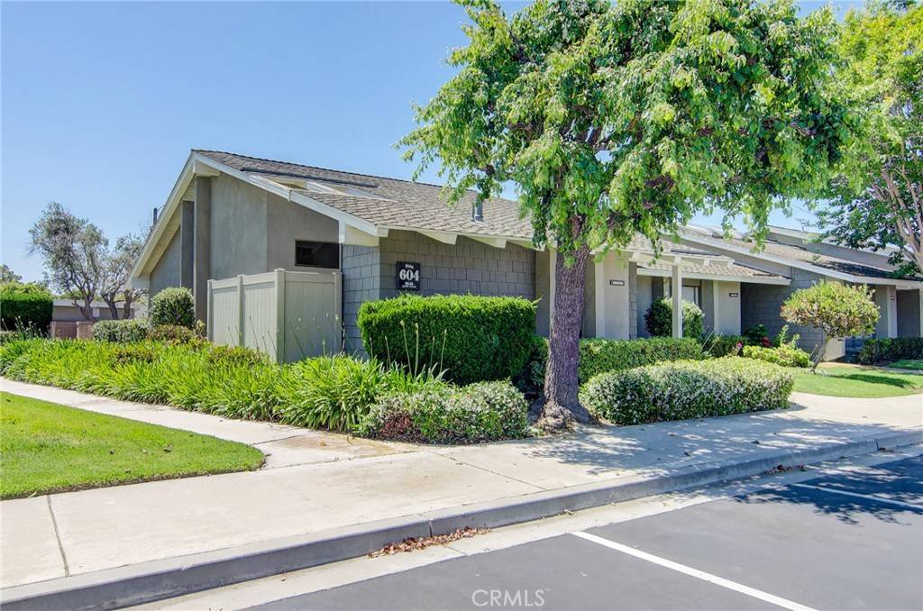 Huntington Beach, CA 92646,8646 Butte CIR #604B
