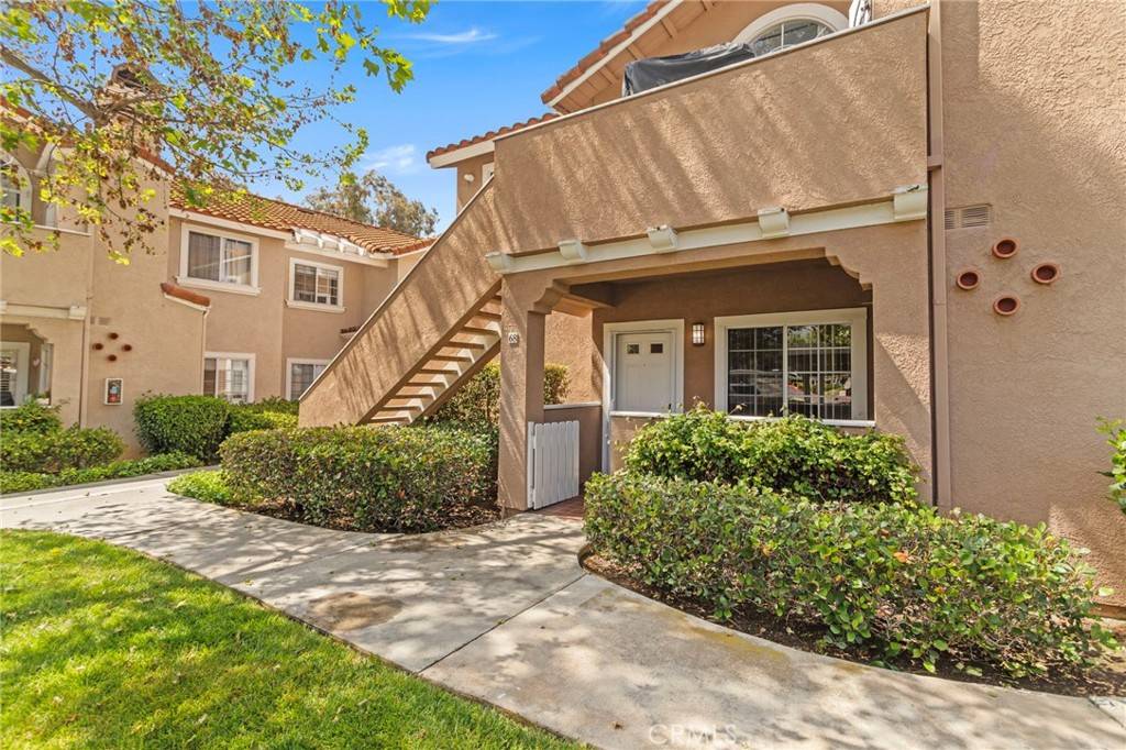 Rancho Santa Margarita, CA 92688,68 Via Terrano