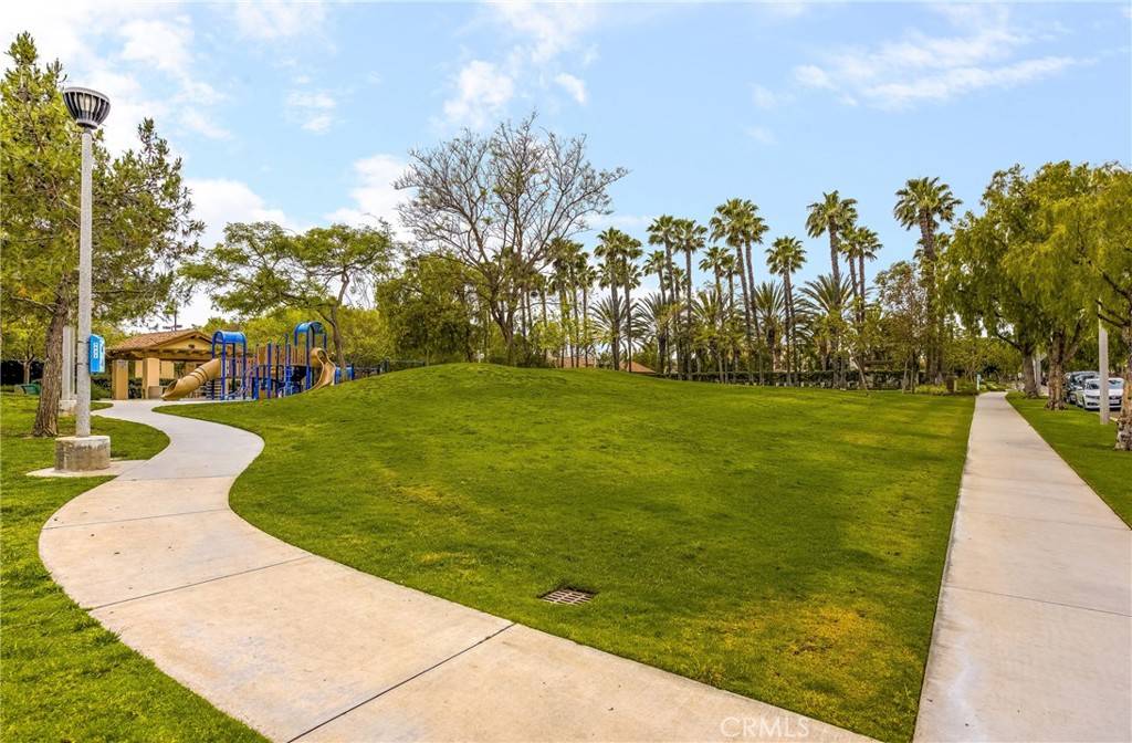 Irvine, CA 92602,40 Calais