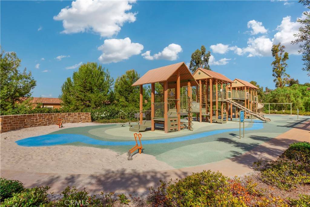 Irvine, CA 92602,205 Pinnacle
