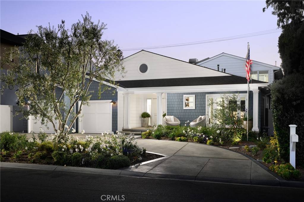 Newport Beach, CA 92663,519 Signal RD