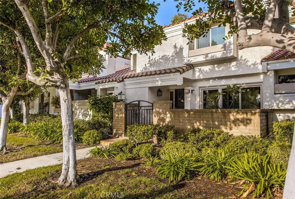 Irvine, CA 92612,43 Morena