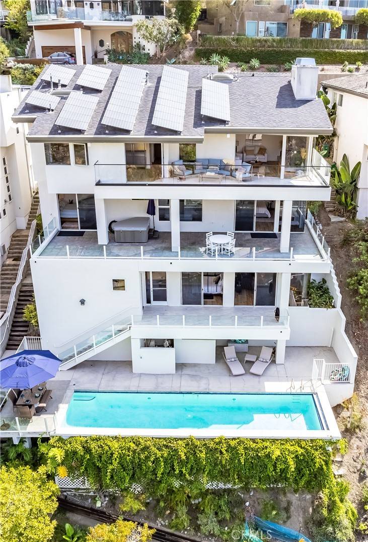 Laguna Beach, CA 92651,553 Temple Hills DR