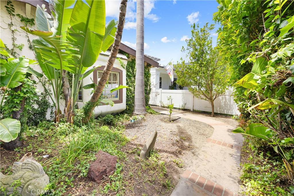 Costa Mesa, CA 92627,317 Walnut ST
