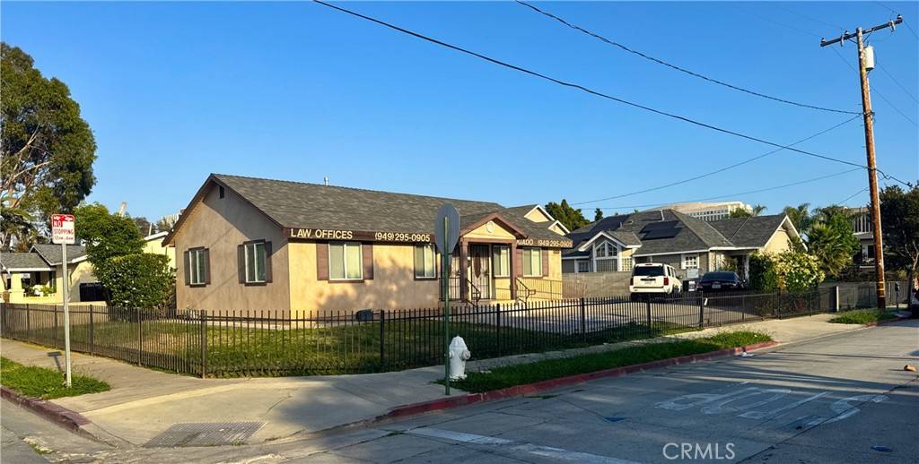 Santa Ana, CA 92701,853 N Parton ST