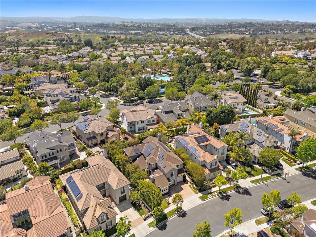 Ladera Ranch, CA 92694,11 Markham LN