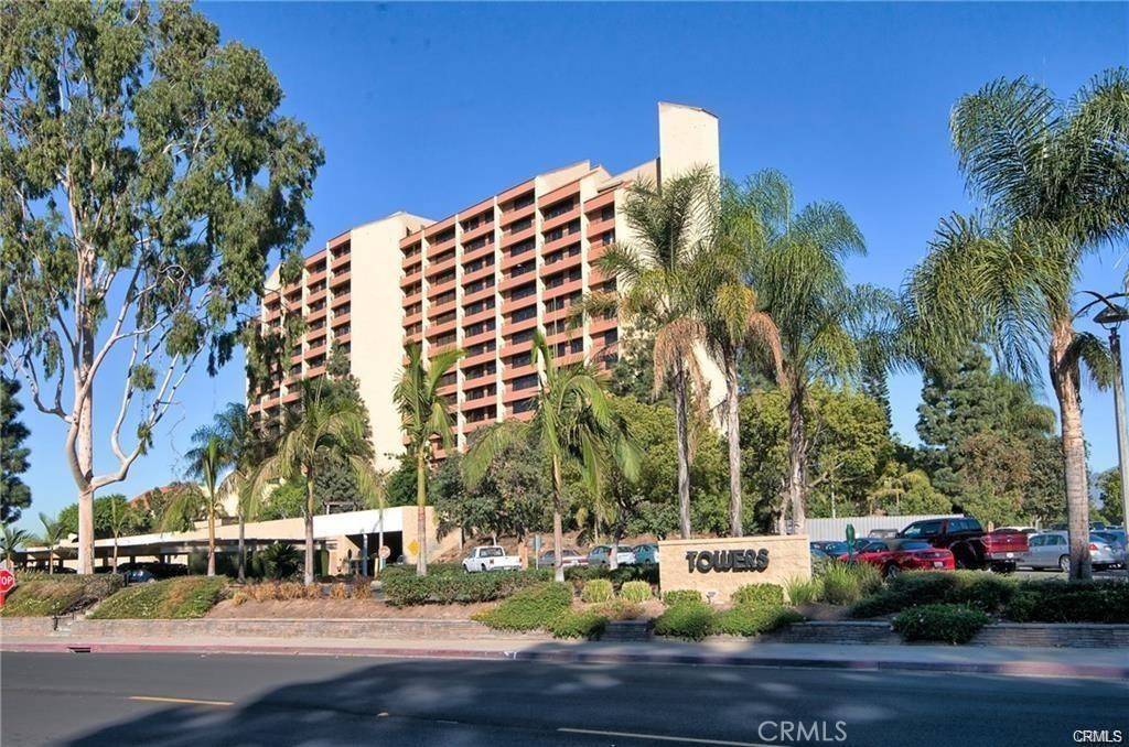 Laguna Woods, CA 92637,24055 Paseo Del Lago #201