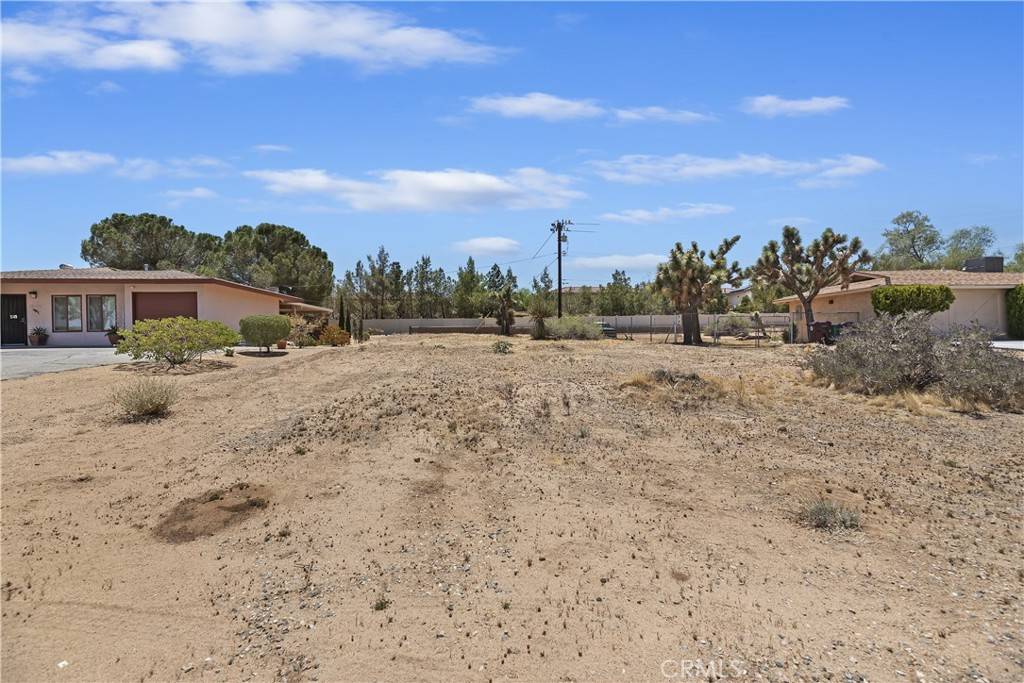 Yucca Valley, CA 92284,56287 Navajo TRL