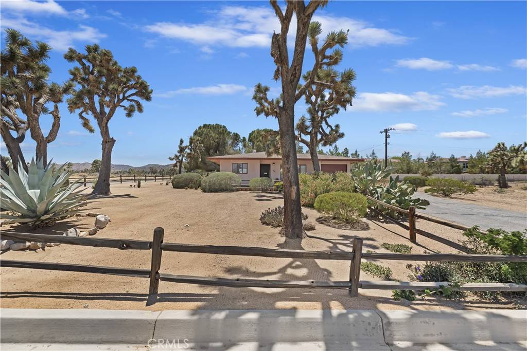 Yucca Valley, CA 92284,56287 Navajo TRL