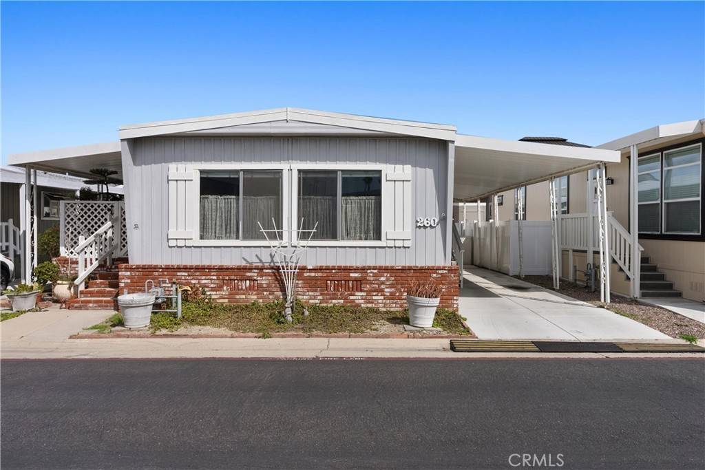 Huntington Beach, CA 92646,21851 Newland #260