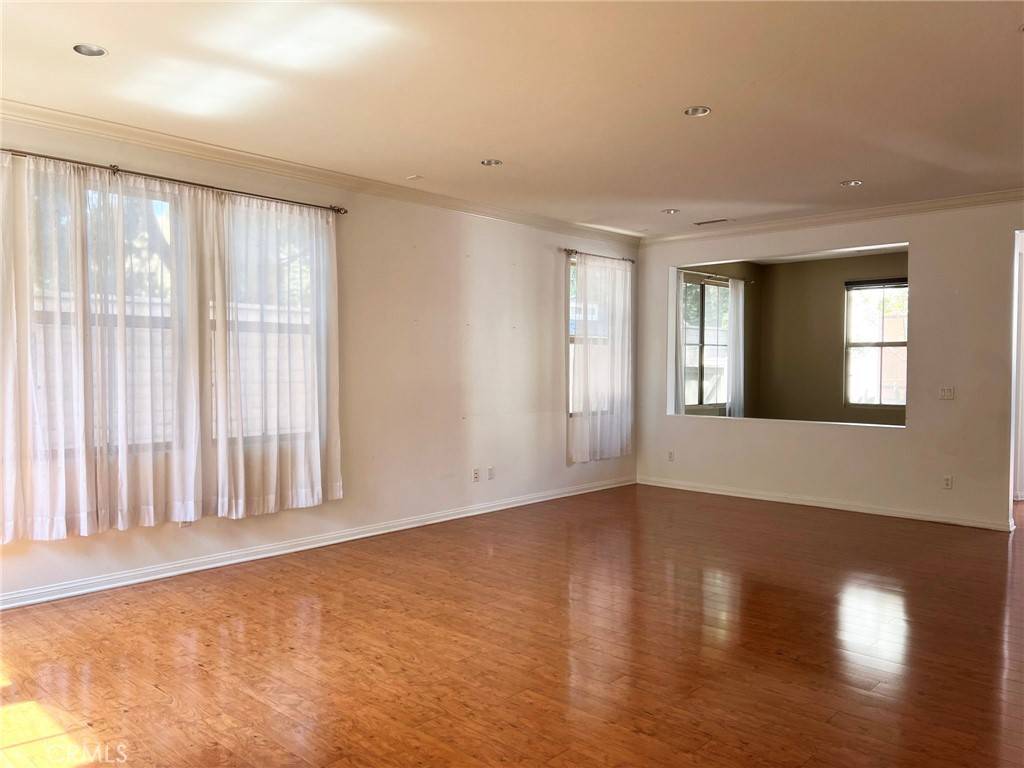 Irvine, CA 92618,49 Calypso