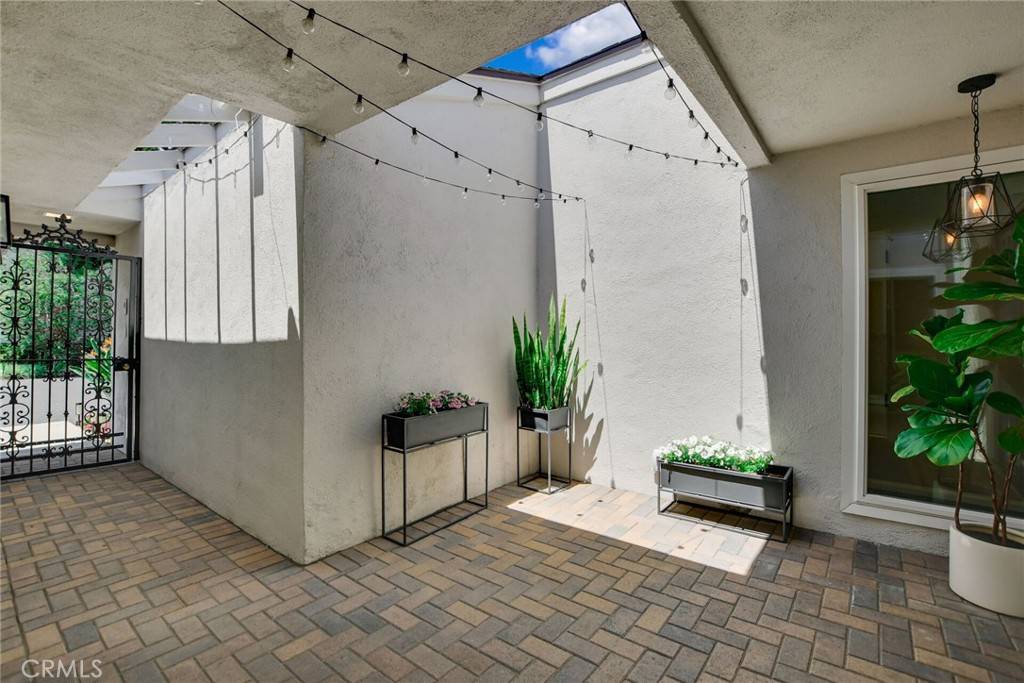 Costa Mesa, CA 92627,2486 Napoli WAY