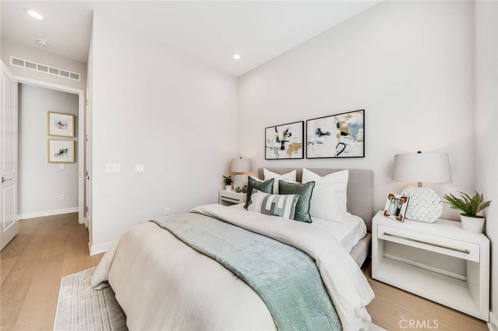 Lake Forest, CA 92630,301 Brackens