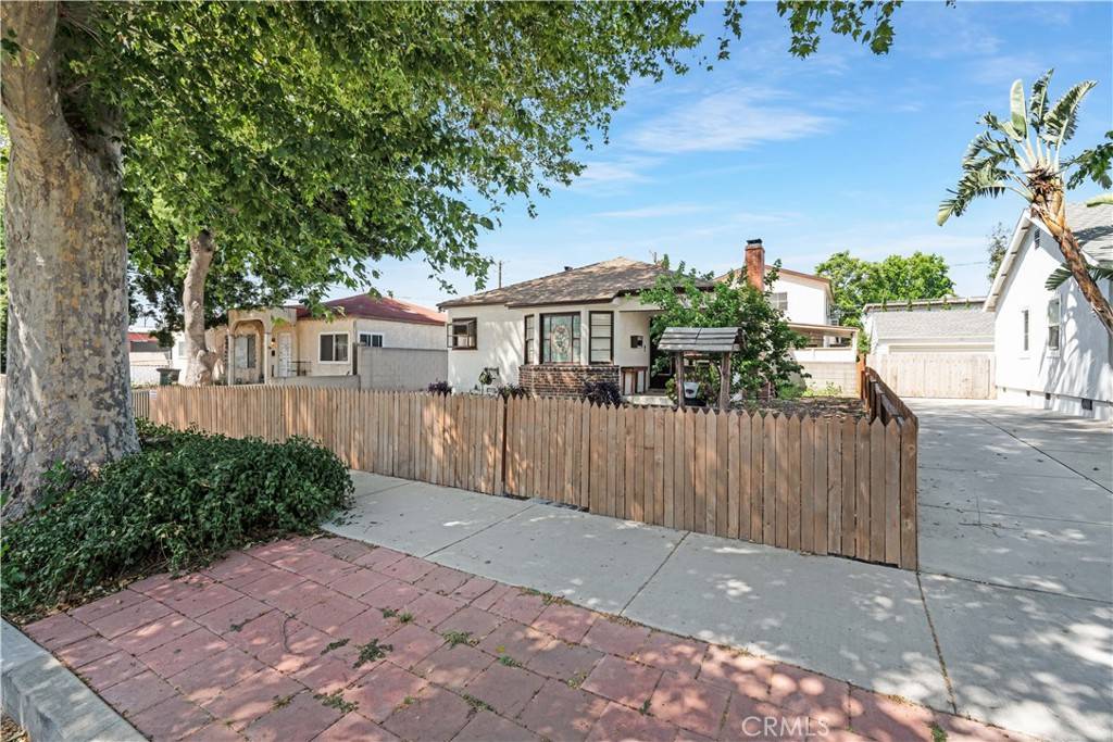 Burbank, CA 91506,515 N Mariposa ST