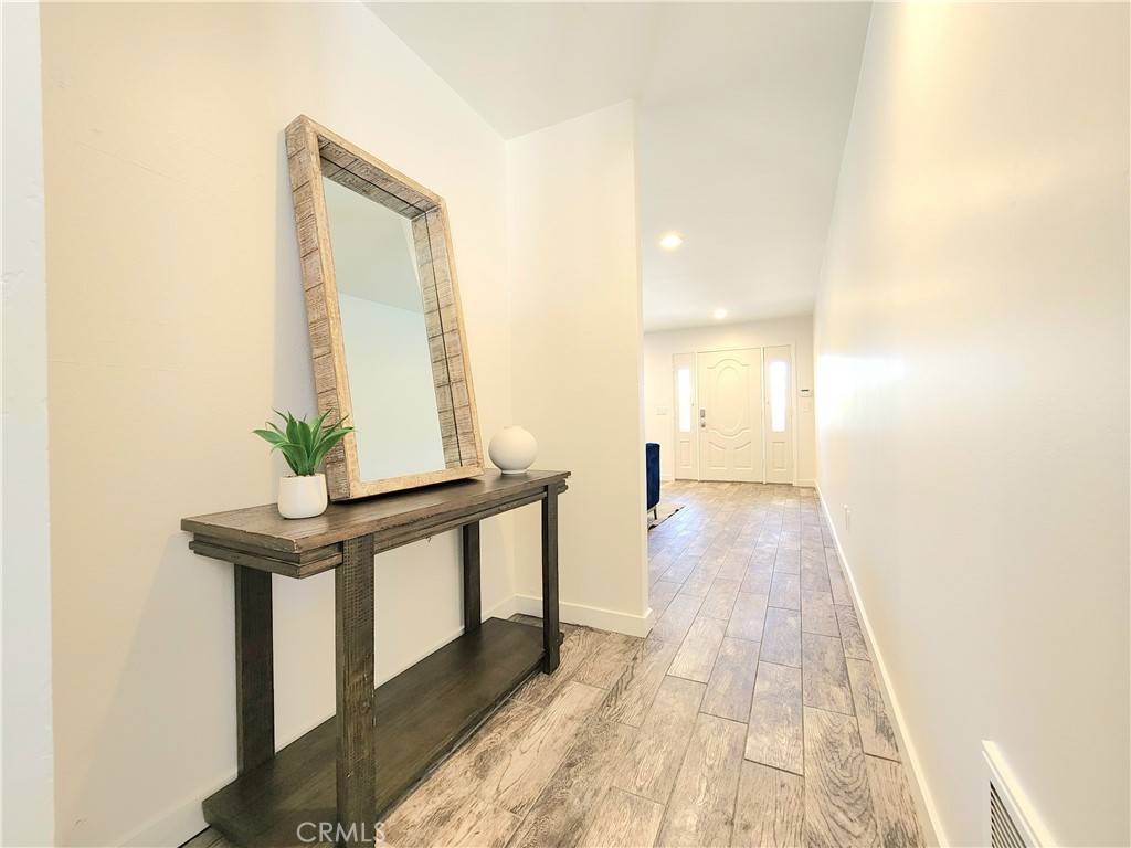 Escondido, CA 92027,2262 Mark PL