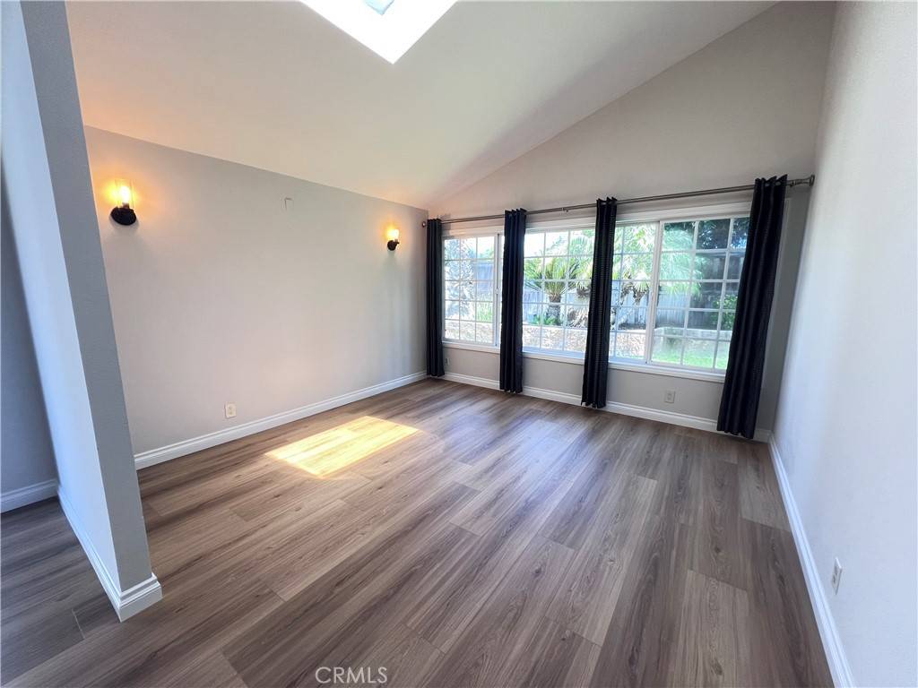 Irvine, CA 92614,17712 Manchester AVE