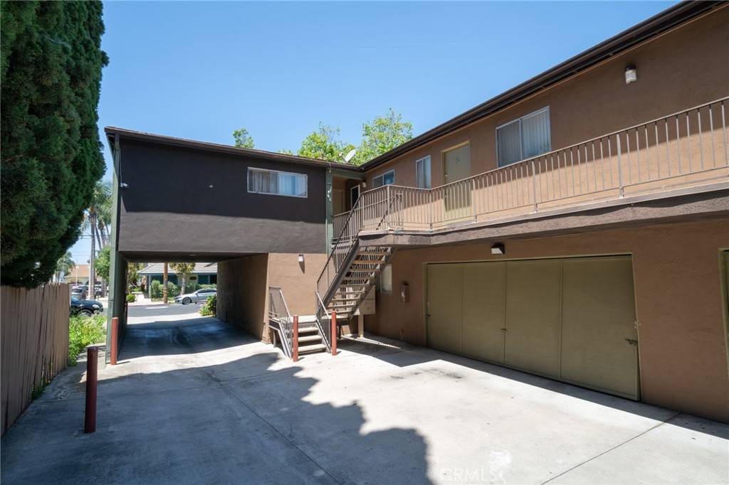 Santa Ana, CA 92706,1805 N Bush ST