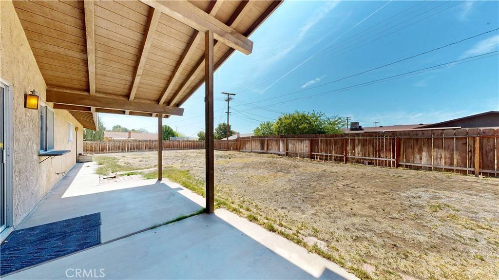 20061 Seneca RD Apple Valley, CA 92307