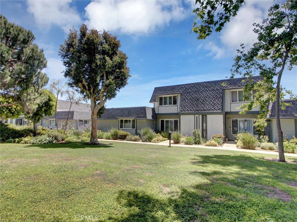 Huntington Beach, CA 92646,8271 Cape Horn DR
