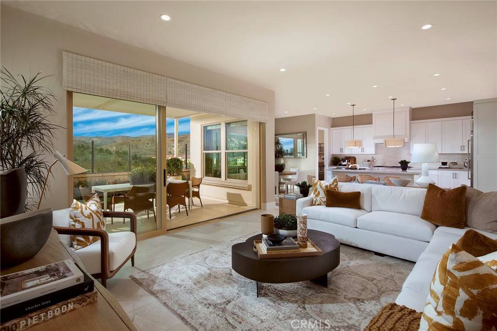 Irvine, CA 92618,114 Oakstone