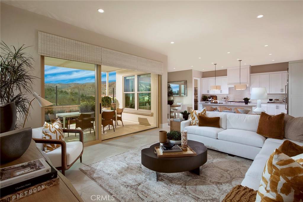 Irvine, CA 92618,119 Oakstone