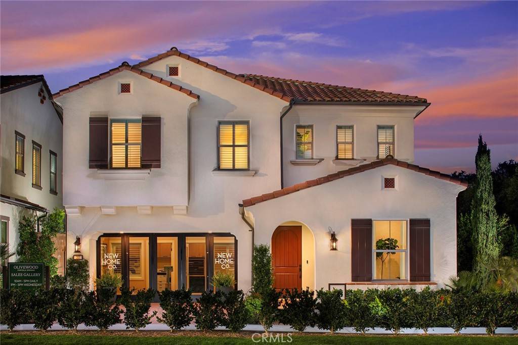 Irvine, CA 92618,119 Oakstone