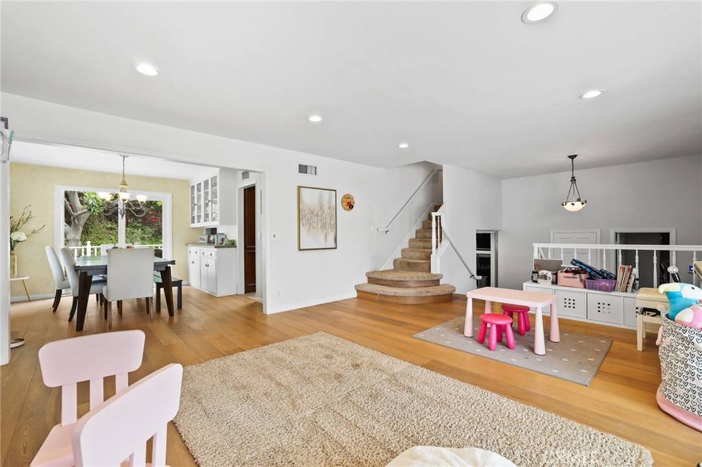 Yorba Linda, CA 92886,19521 Sandspoint CT