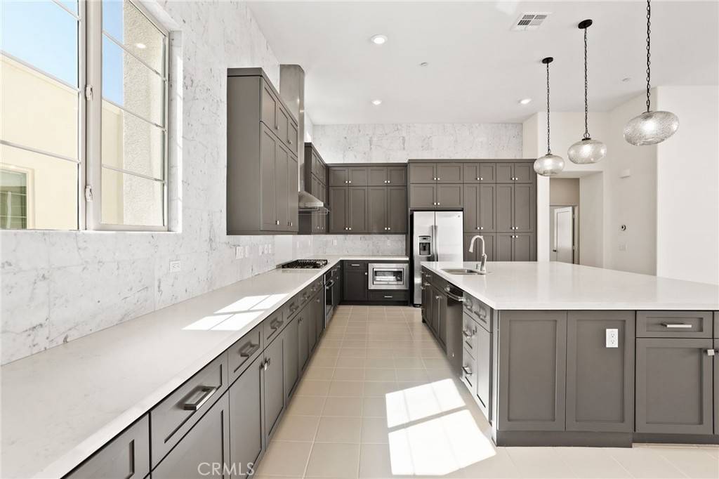 321 Magnet Irvine, CA 92618