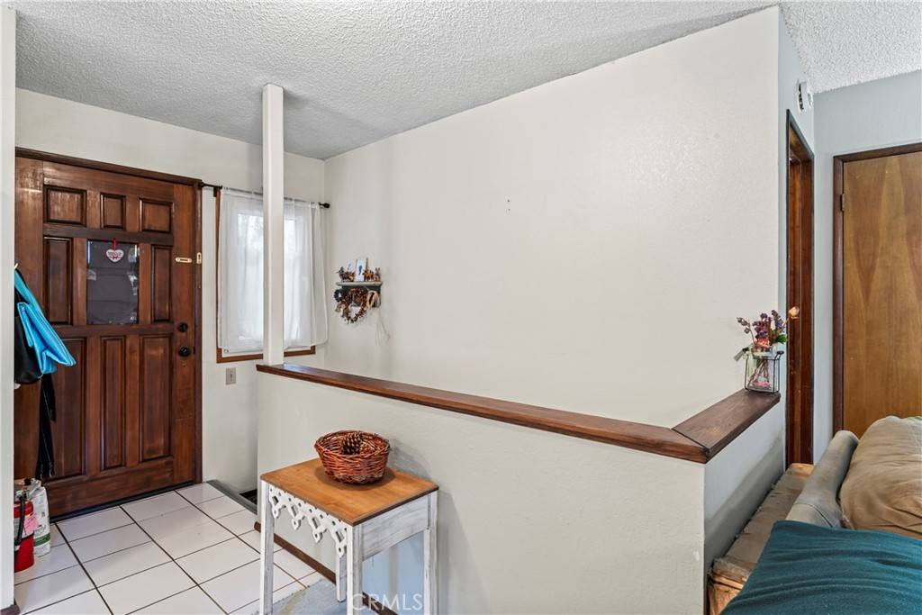 769 Sierra Vista DR Twin Peaks, CA 92391