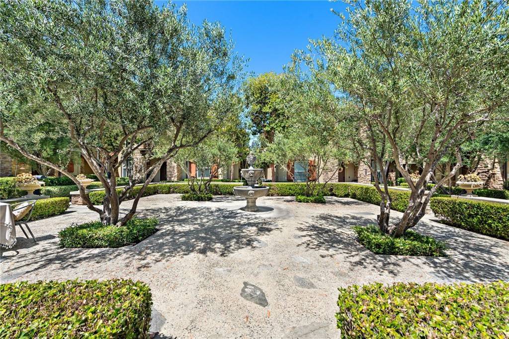 Irvine, CA 92603,125 Danbrook