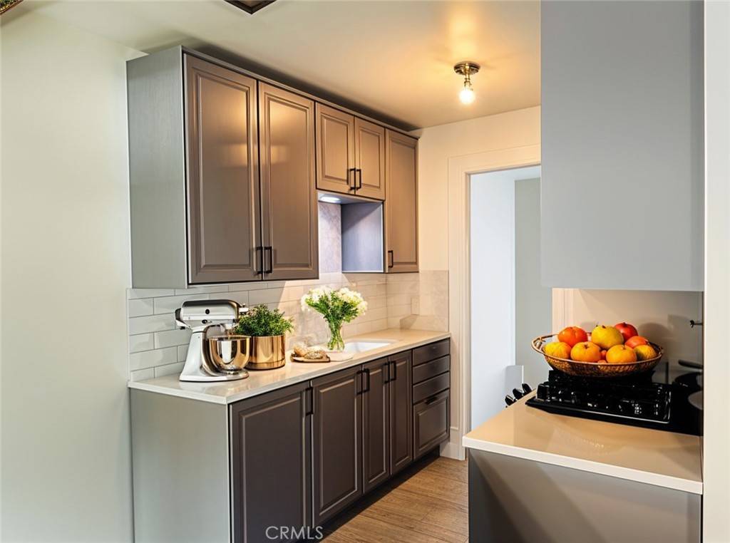 Long Beach, CA 90803,2222 E 2nd ST #3