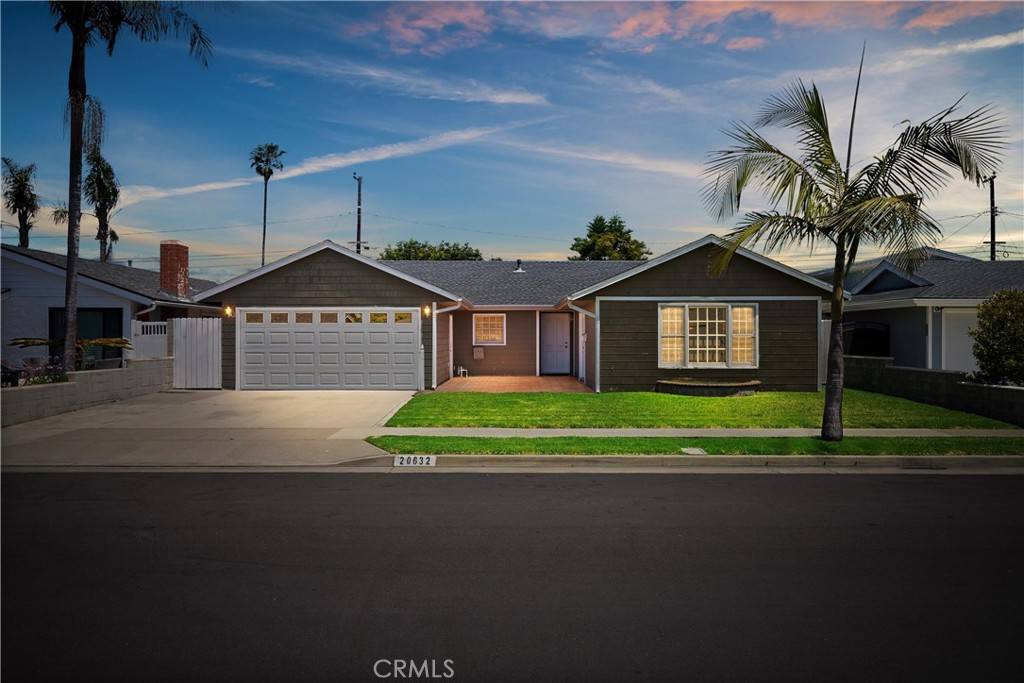 Huntington Beach, CA 92646,20632 Egret Ln.