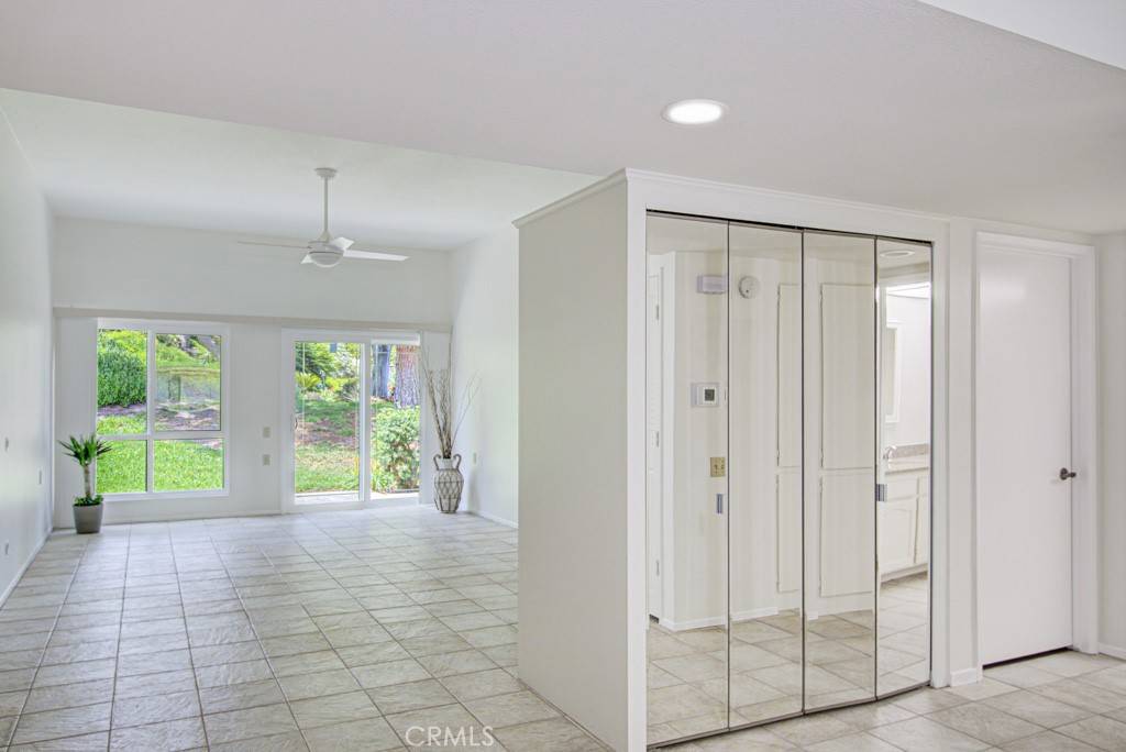 Laguna Woods, CA 92637,3375 Punta Alta #A